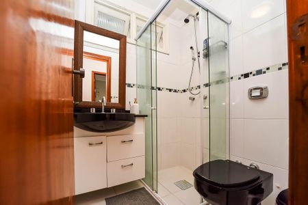 Apartamento à venda com 73m², 2 quartos e 2 vagas Apartamento à venda com 73m², 2 quartos e 2 vagasBanheiro Social