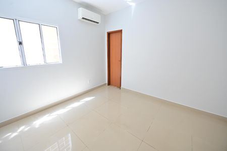 Casa para alugar com 221m², 3 quartos e 3 vagas Casa para alugar com 221m², 3 quartos e 3 vagasSuíte 2