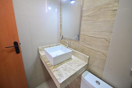 Casa para alugar com 221m², 3 quartos e 3 vagas Casa para alugar com 221m², 3 quartos e 3 vagasBanheiro da Suíte 2