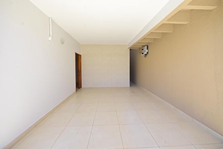 Casa para alugar com 221m², 3 quartos e 3 vagasSala