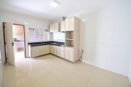 Casa para alugar com 221m², 3 quartos e 3 vagas Casa para alugar com 221m², 3 quartos e 3 vagasCozinha