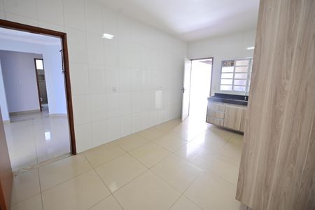Casa para alugar com 221m², 3 quartos e 3 vagas Casa para alugar com 221m², 3 quartos e 3 vagasCozinha
