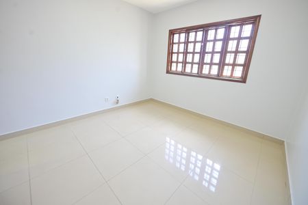 Casa para alugar com 221m², 3 quartos e 3 vagas Casa para alugar com 221m², 3 quartos e 3 vagasSuíte 1