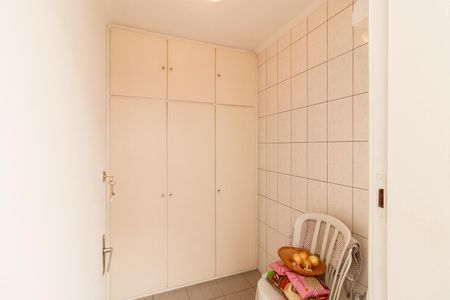 Casa à venda com 114m², 2 quartos e 3 vagas Casa à venda com 114m², 2 quartos e 3 vagasÁrea de Serviço