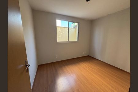 Apartamento à venda com 81m², 2 quartos e 2 vagasPrimeiro Quarto