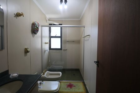 Apartamento para alugar com 174m², 4 quartos e 2 vagas Apartamento para alugar com 174m², 4 quartos e 2 vagasBanheiro Suíte 2