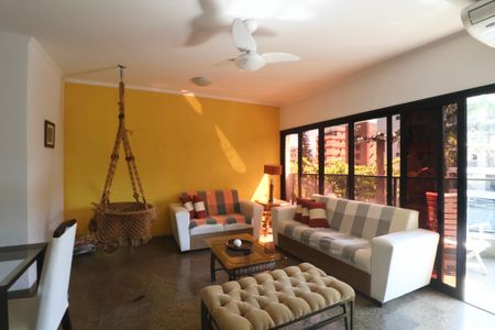 Apartamento para alugar com 174m², 4 quartos e 2 vagas Apartamento para alugar com 174m², 4 quartos e 2 vagasSala