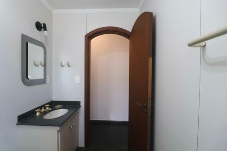 Apartamento para alugar com 174m², 4 quartos e 2 vagas Apartamento para alugar com 174m², 4 quartos e 2 vagasBanheiro Social