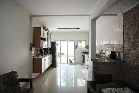 Casa à venda com 169m², 3 quartos e 2 vagas