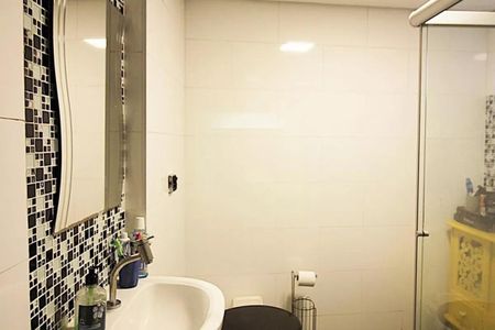 Casa à venda com 169m², 3 quartos e 2 vagas
