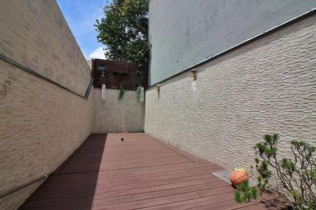Casa à venda com 169m², 3 quartos e 2 vagas