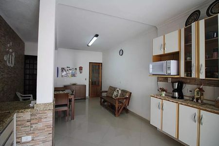 Casa à venda com 169m², 3 quartos e 2 vagas