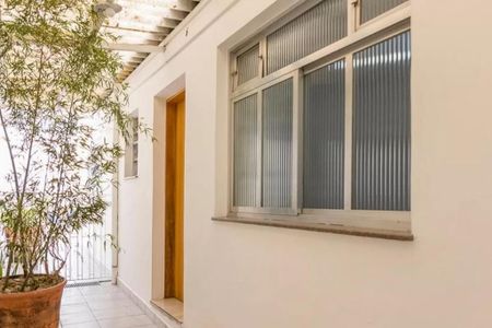 Casa à venda com 210m², 3 quartos e 1 vaga