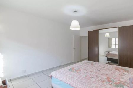 Casa à venda com 210m², 3 quartos e 1 vaga