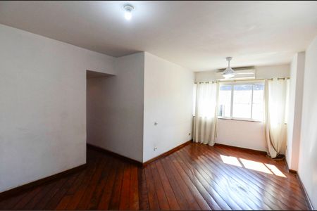 Apartamento para alugar com 90m², 3 quartos e 1 vagaSala