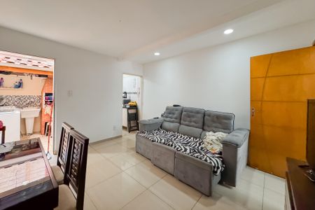 Casa à venda com 79m², 2 quartos e sem vaga Casa à venda com 79m², 2 quartos e sem vagaSala 1