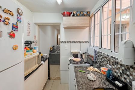 Casa à venda com 79m², 2 quartos e sem vaga Casa à venda com 79m², 2 quartos e sem vagaCozinha