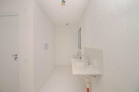 Apartamento para alugar com 41m², 2 quartos e sem vaga Apartamento para alugar com 41m², 2 quartos e sem vagaCozinha e Área de Serviço