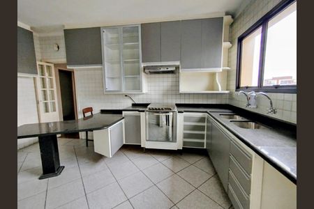 Apartamento à venda com 317m², 5 quartos e 4 vagas