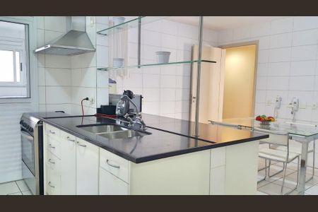 Apartamento à venda com 224m², 3 quartos e 4 vagas
