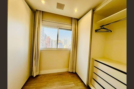 Apartamento à venda com 2 quartos, 134m² em Vila Olímpia, São Paulo