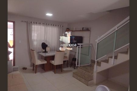 Casa à venda com 90m², 3 quartos e 1 vaga