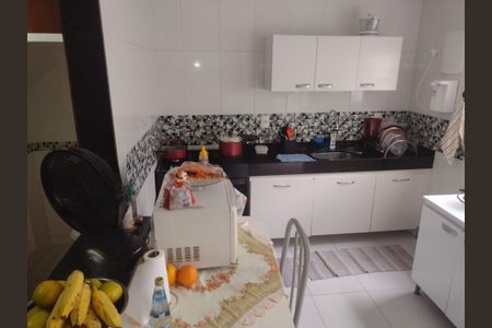 Casa à venda com 90m², 3 quartos e 1 vaga