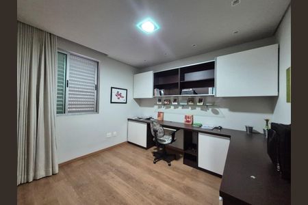 Apartamento à venda com 312m², 4 quartos e 4 vagas