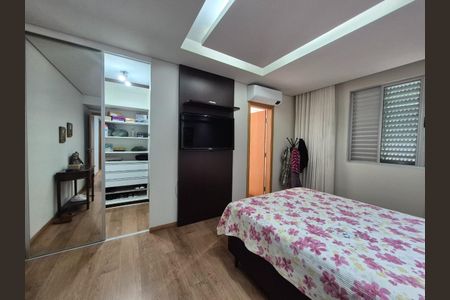 Apartamento à venda com 312m², 4 quartos e 4 vagas