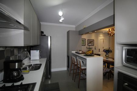 Apartamento à venda com 81m², 2 quartos e 1 vagaCozinha
