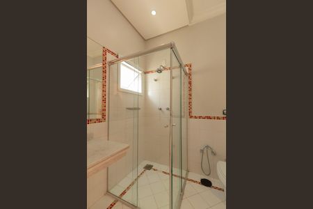Casa de condomínio para alugar com 493m², 5 quartos e 6 vagas Casa de condomínio para alugar com 493m², 5 quartos e 6 vagasBanheiro Suíte 3