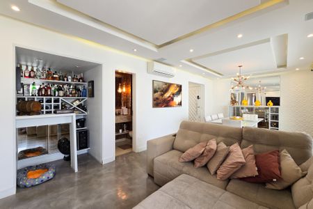 Apartamento à venda com 123m², 3 quartos e 2 vagas Apartamento à venda com 123m², 3 quartos e 2 vagasSala