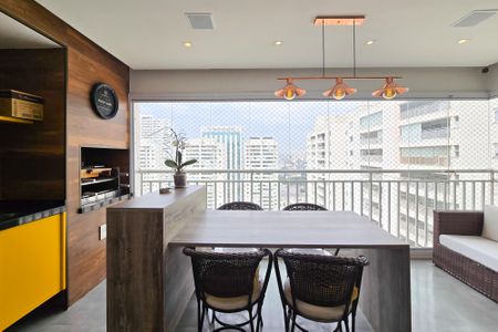 Apartamento à venda com 123m², 3 quartos e 2 vagas Apartamento à venda com 123m², 3 quartos e 2 vagasSacada da Sala