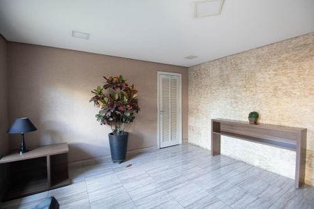 Apartamento à venda com 63m², 2 quartos e 1 vaga Apartamento à venda com 63m², 2 quartos e 1 vagaHall