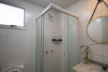 Apartamento à venda com 63m², 2 quartos e 1 vaga Apartamento à venda com 63m², 2 quartos e 1 vagaBanheiro da Suíte