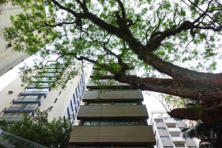 Apartamento à venda com 70m², 1 quarto e 1 vaga