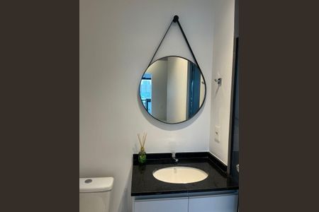 Banheiro de apartamento à venda com 1 quarto, 33m² em Bom Retiro, São Paulo