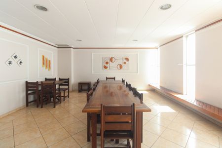 Apartamento à venda com 96m², 3 quartos e 1 vaga Apartamento à venda com 96m², 3 quartos e 1 vagaCondomínio - Salão de Festas