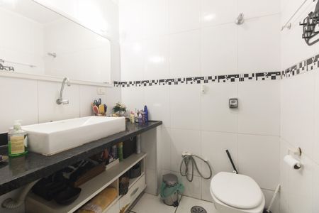 Apartamento à venda com 96m², 3 quartos e 1 vaga Apartamento à venda com 96m², 3 quartos e 1 vagaBanheiro Social