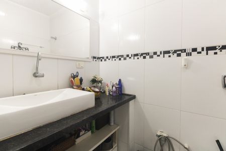 Apartamento à venda com 96m², 3 quartos e 1 vaga Apartamento à venda com 96m², 3 quartos e 1 vagaBanheiro Social