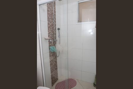 Apartamento à venda com 70m², 3 quartos e 2 vagas Apartamento à venda com 70m², 3 quartos e 2 vagasBanheiro da Suíte