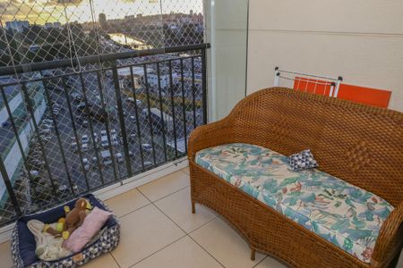 Apartamento à venda com 70m², 3 quartos e 2 vagas Apartamento à venda com 70m², 3 quartos e 2 vagasSacada