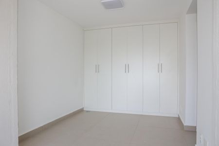 Apartamento à venda com 91m², 2 quartos e 3 vagasSuíte