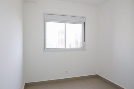 Apartamento à venda com 91m², 2 quartos e 3 vagasQuarto 2