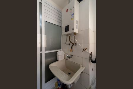 Apartamento à venda com 64m², 3 quartos e 1 vaga Apartamento à venda com 64m², 3 quartos e 1 vagaCozinha e Área de Serviço