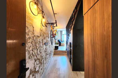 Apartamento à venda com 78m², 2 quartos e 1 vaga Apartamento à venda com 78m², 2 quartos e 1 vagaCorredor