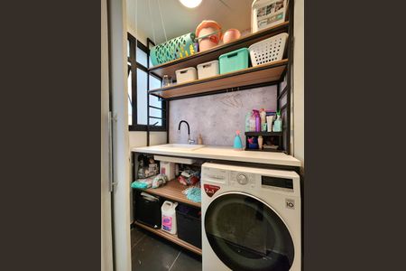 Apartamento à venda com 78m², 2 quartos e 1 vaga Apartamento à venda com 78m², 2 quartos e 1 vagaÁrea de Serviço