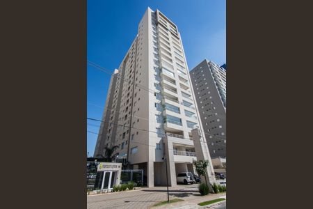 Apartamento à venda com 65m², 2 quartos e 1 vagaFachada e Portaria