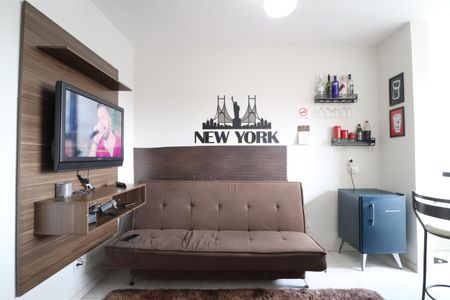 Sala de apartamento para alugar com 1 quarto, 45m² em Presidente Roosevelt, Uberlândia