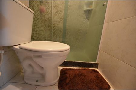 Apartamento para alugar com 60m², 2 quartos e 1 vaga Apartamento para alugar com 60m², 2 quartos e 1 vagaBanheiro da Suíte 2